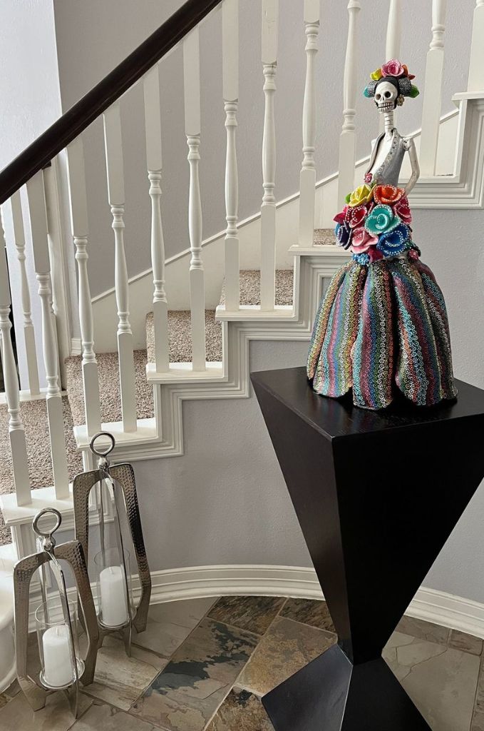 How to Use Catrina Sculptures in Interior Design: Effortless Chic Tips