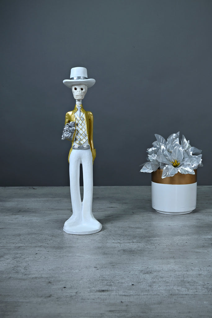 Catrin Luis in Silver Medium